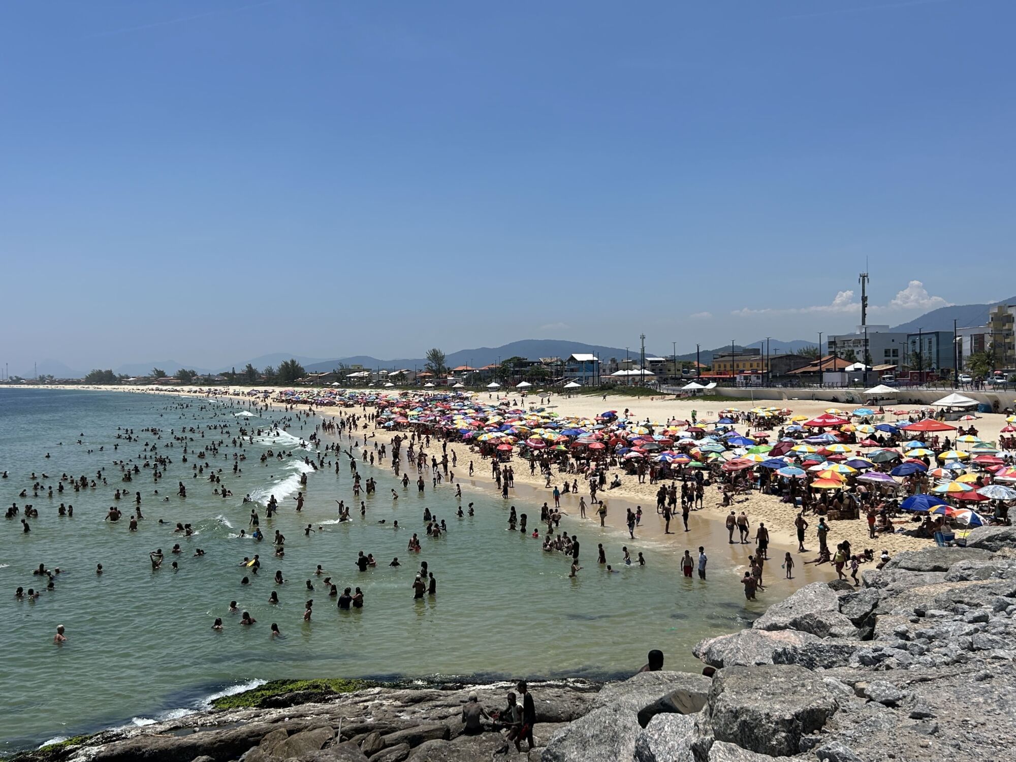 Calor intenso eleva em 15% a procura por atendimentos de urgência e emergência em Maricá