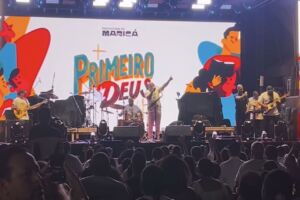 “Primeiro, Deus” reúne milhares de pessoas em Maricá no primeiro dia do ano