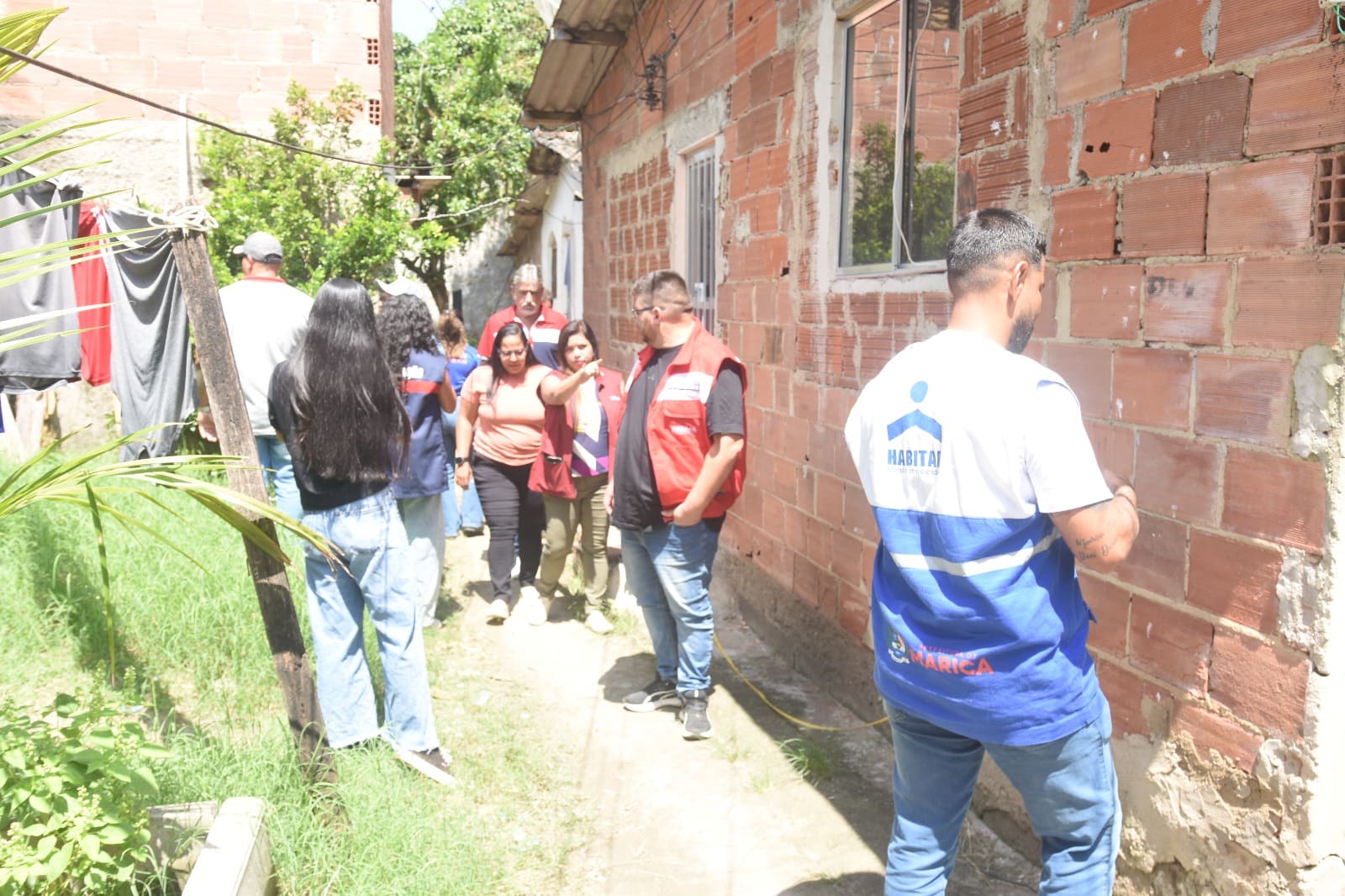Programa Emboço Social leva melhorias a moradores de Jacaroá e Ubatiba