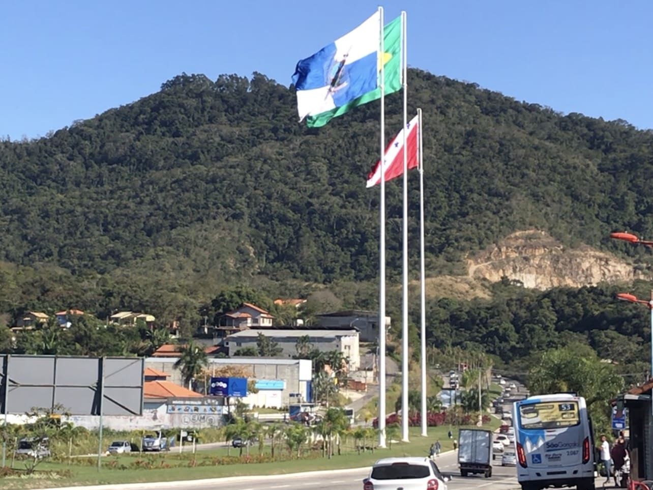 Maricá firma convênio com Agenersa para regular esgotamento sanitário