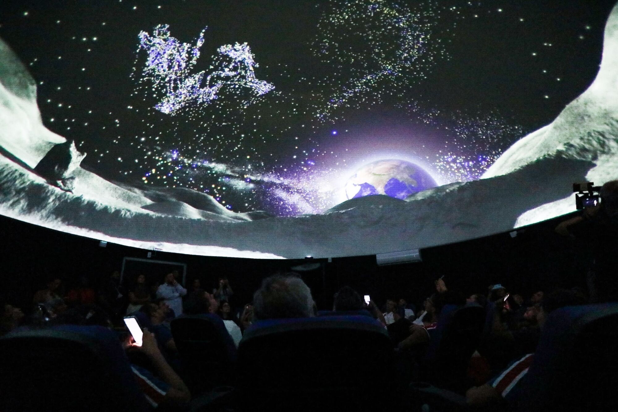 Férias no Planetário: Maricá oferece programação gratuita com sessões, observação do céu e atividades interativas